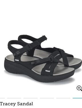 NIB Baretraps Womens Tracey Black Comfort Wedge Sandals